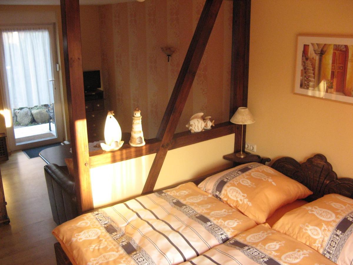 Ferienzimmer Huehnernest Hirtenweg 3 Zingst Exterior foto